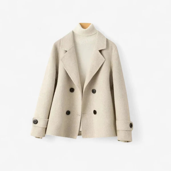 Maria – Langärmliger Mantel mit Reverskragen und Knöpfen