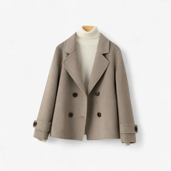 Maria – Langärmliger Mantel mit Reverskragen und Knöpfen