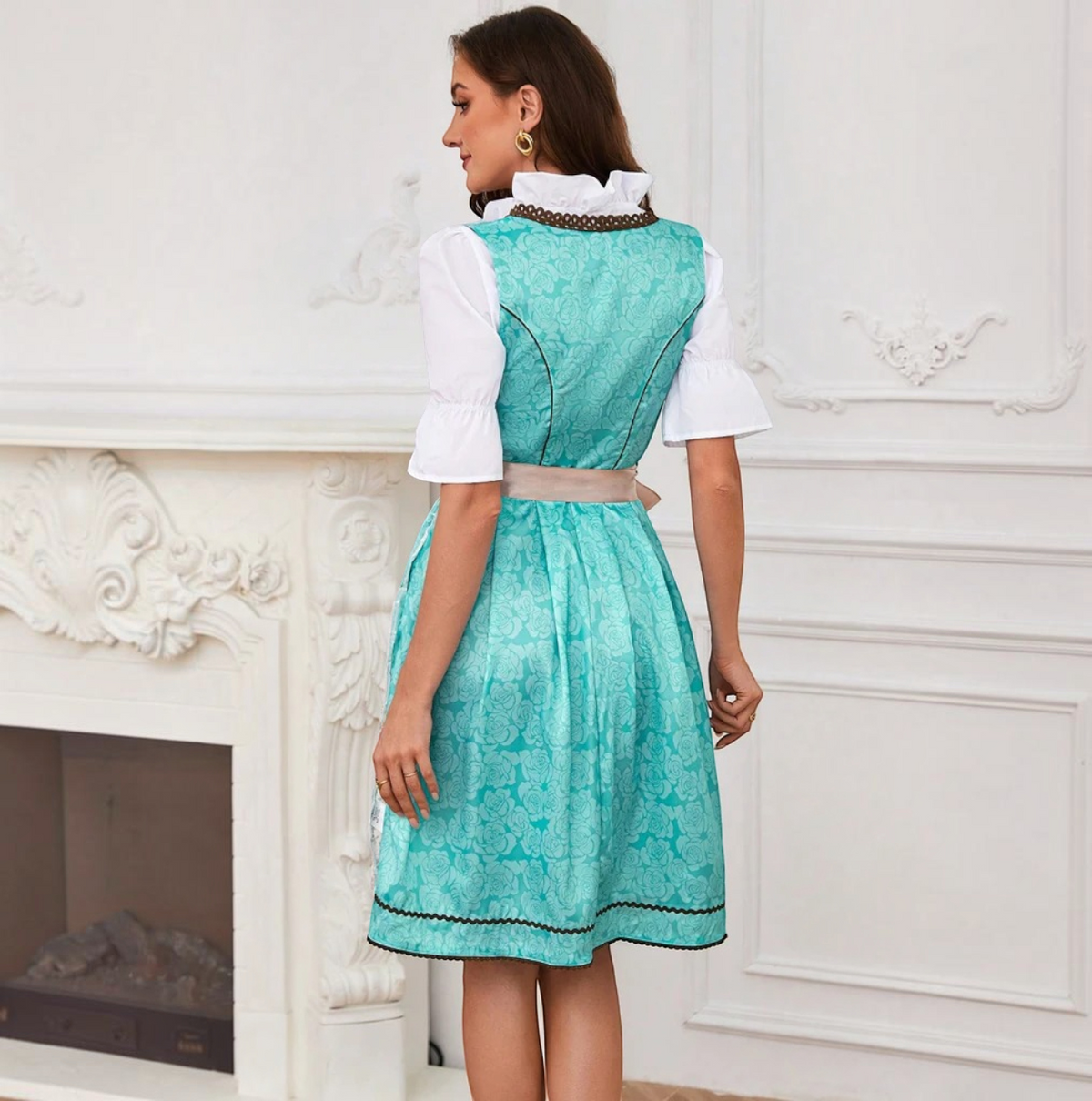 Trachtena - Damen-Dirndl mit passender Schürze und klassischem Schnürdesign