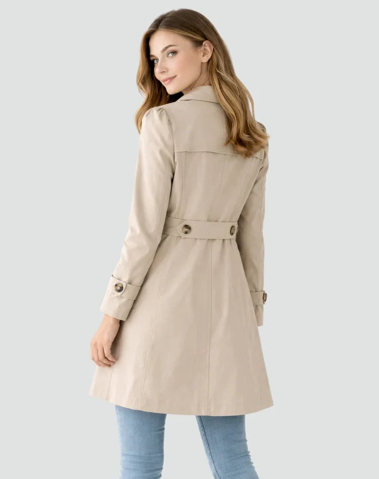 Fitcoat - Taillierter Trenchcoat mit Reverskragen