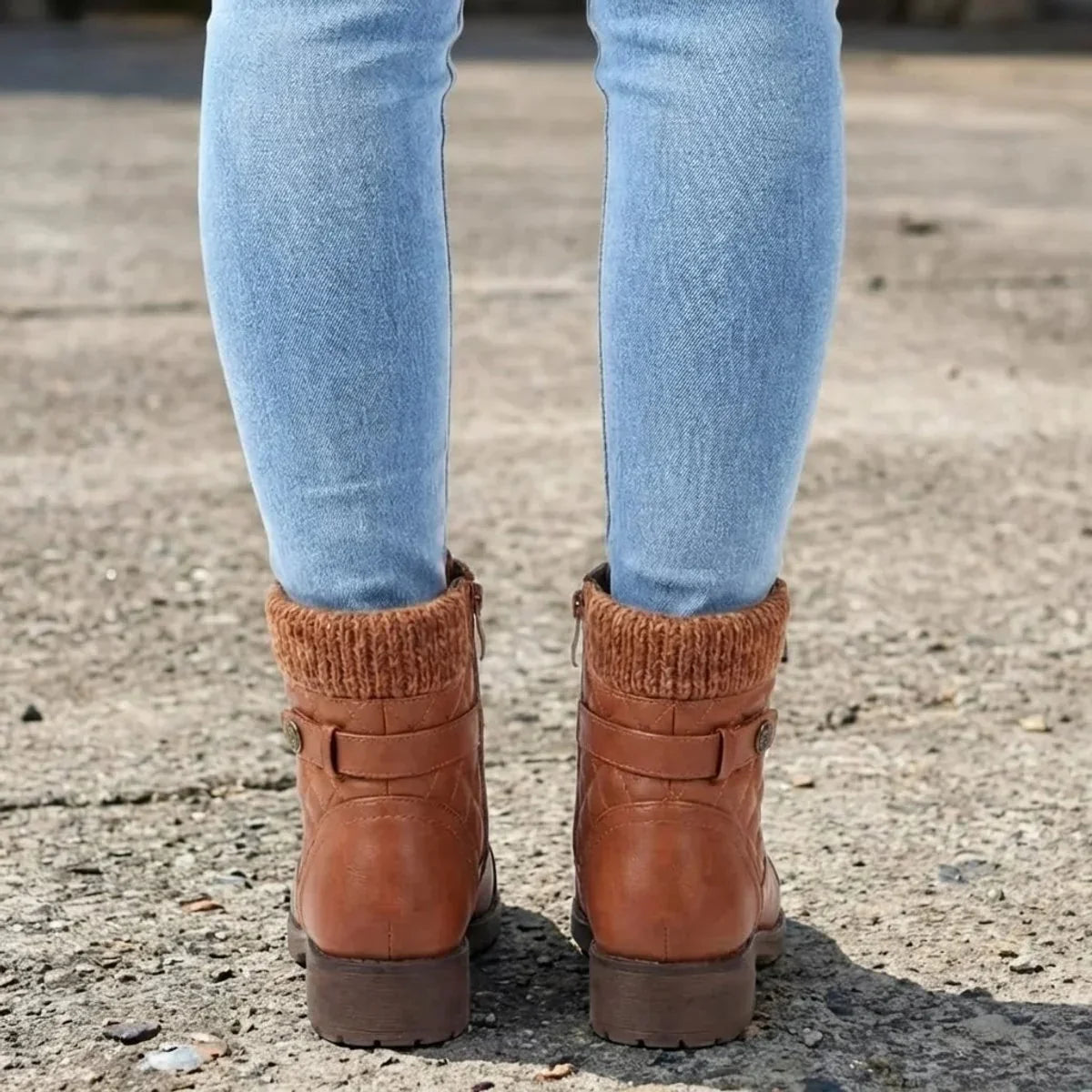 Quilven - Gestepptes Stiefeletten mit Rautenmuster und Schnürung