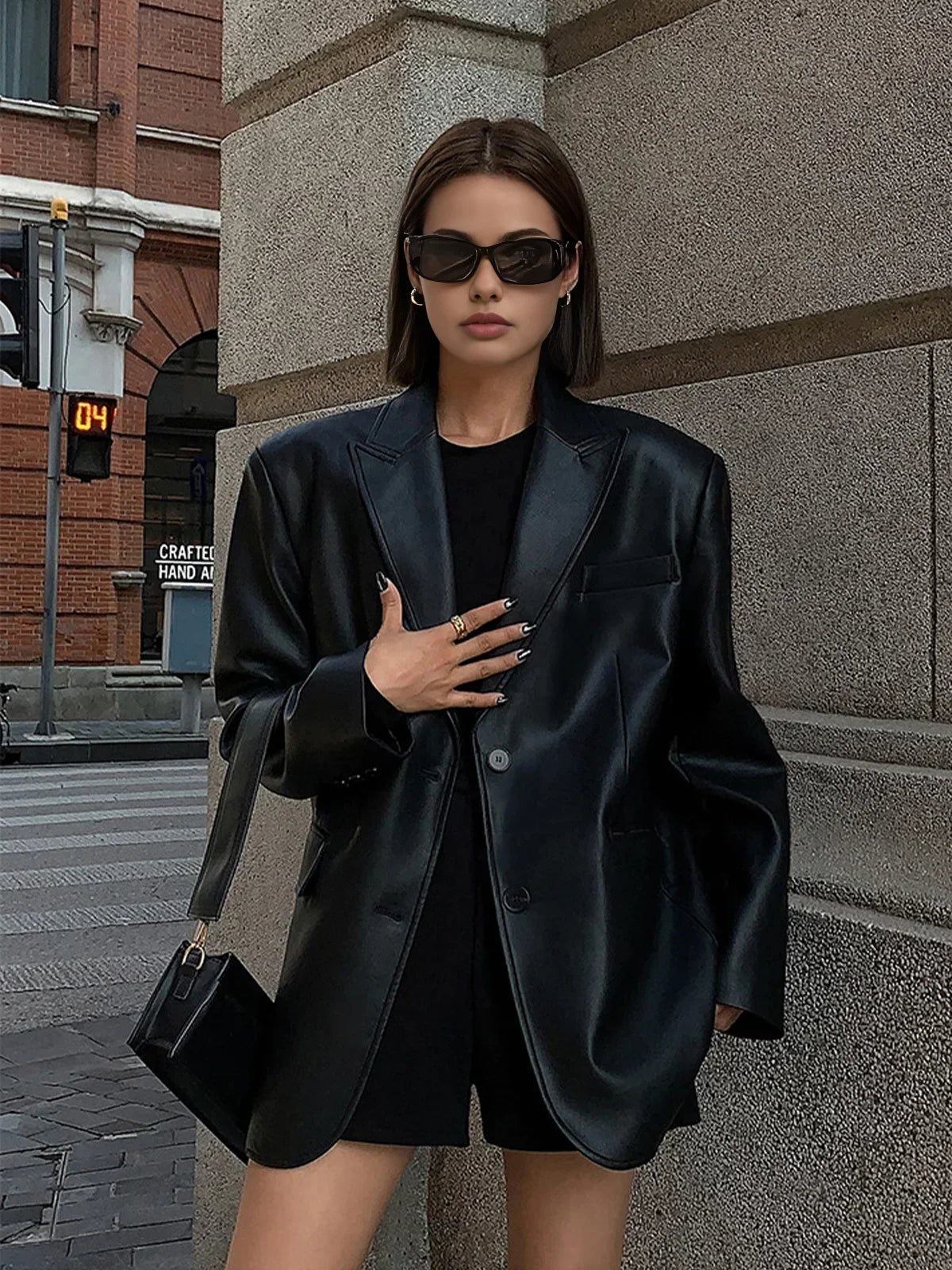 Pocketvex - Oversize Blazer für Damen mit Reverskragen und Knopfverschluss
