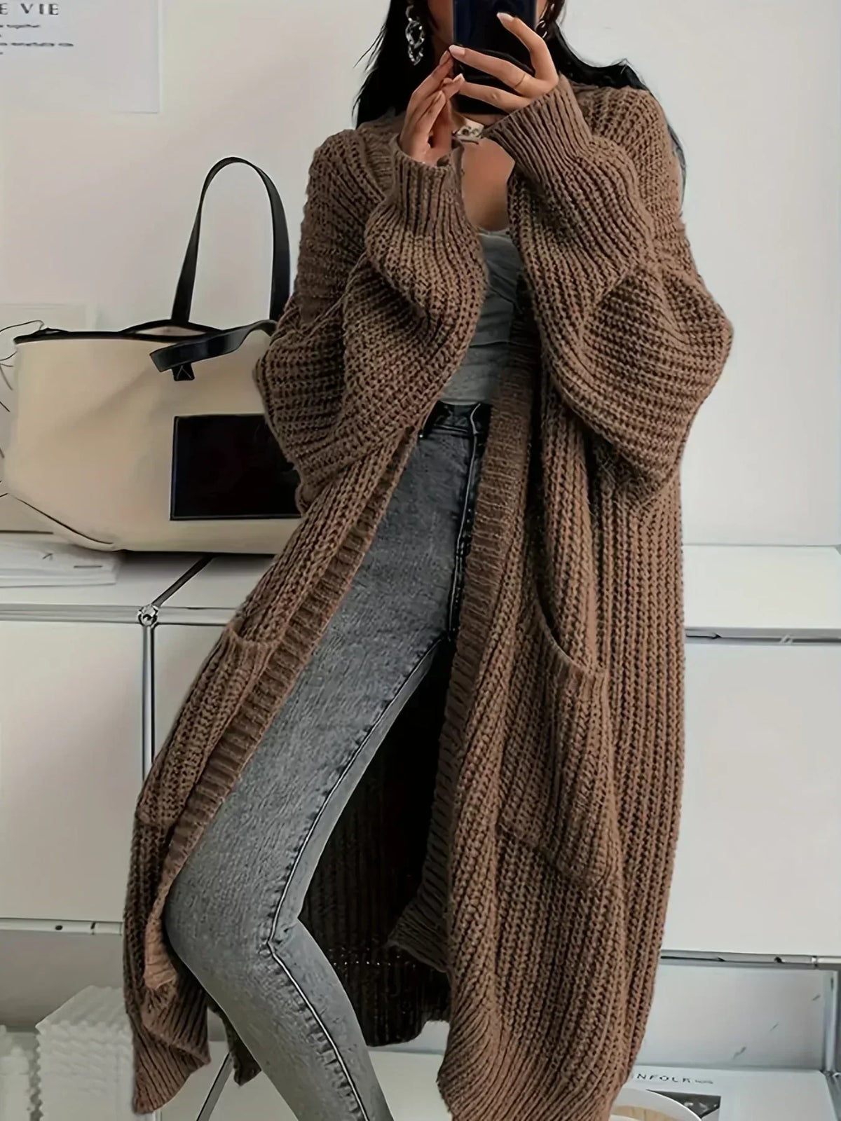 Knitlen - Langer Damen-Cardigan mit Zopfmuster und Rundhalsausschnitt