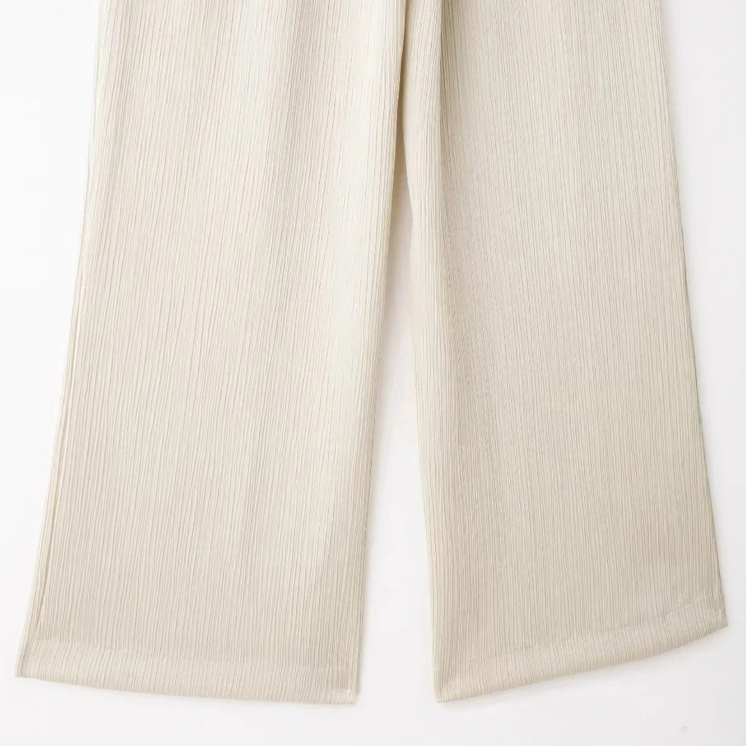 Leni | Retro Blazer mit Knittereffekt & High-Waist Schnürhose