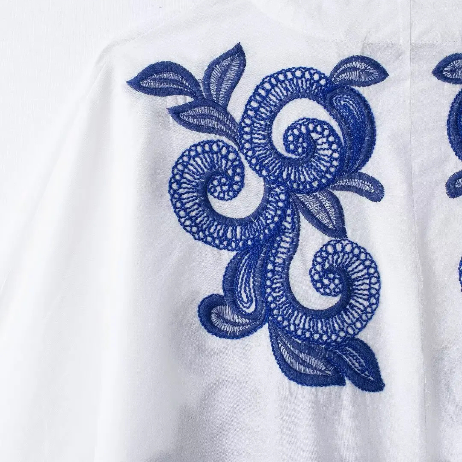 Anni | Blaues Besticktes Hemd & Plissierter Hosenrock im Zweiteiler-Set