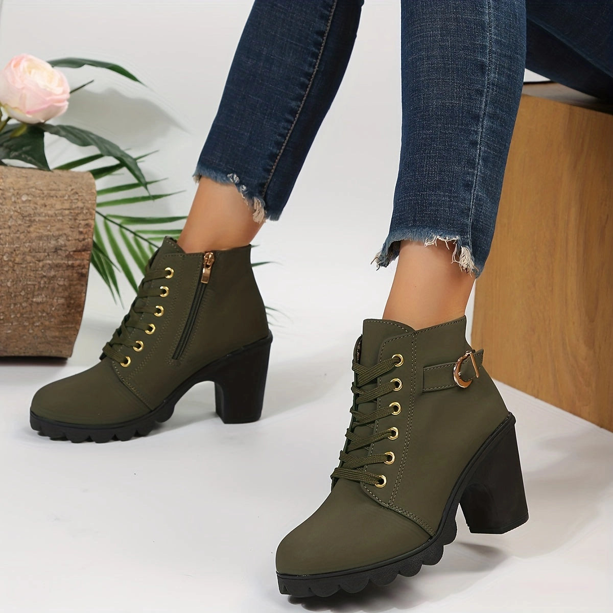 Tread - Damen-Stiefeletten mit Blockabsatz und Schnürung