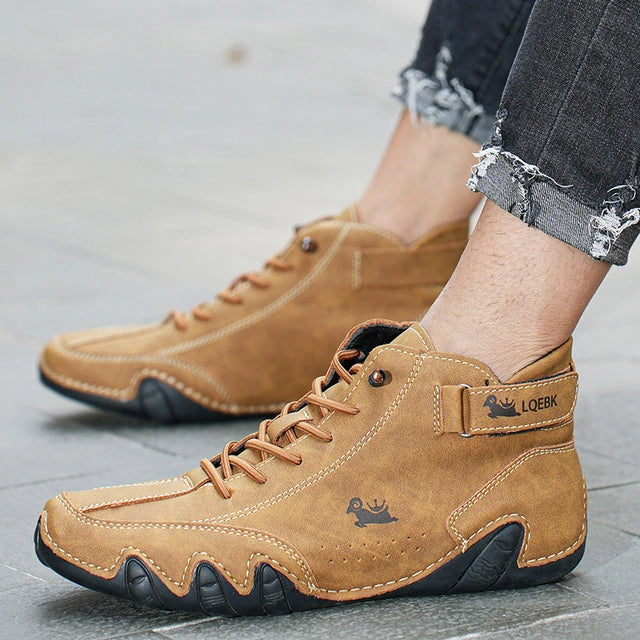 Tread - Sneaker aus Leder mit dekorativer Schnürung