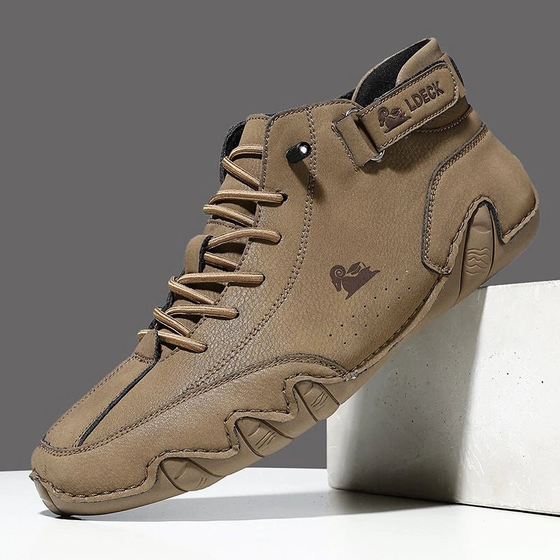 Tread - Sneaker aus Leder mit dekorativer Schnürung