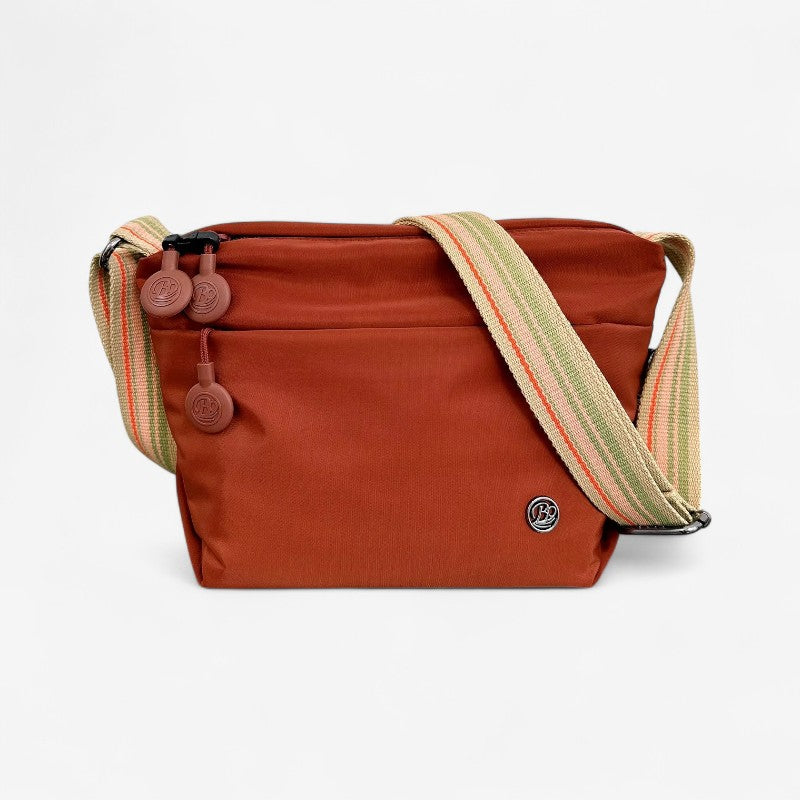 Annika – Schultertasche mit verstellbaren Trägern und Zippertaschen