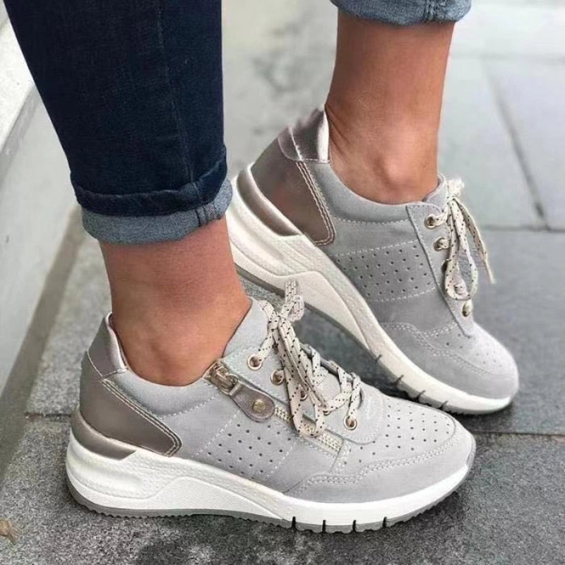 Ergo - Damen-Sneaker mit breiter Zehenbox und Schnürung