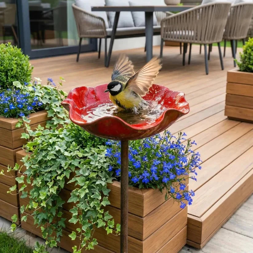 Petalbath - Vogelbad mit Klatschmohn-Design für den Garten