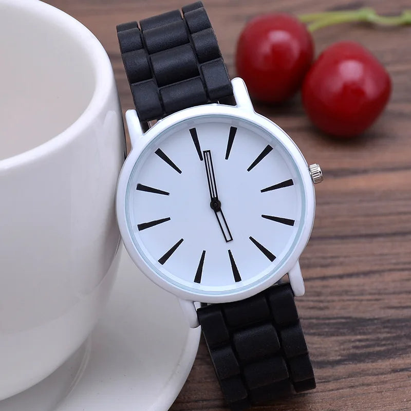 Dialvex - Armbanduhr mit minimalistischem Zifferblatt und Silikonarmband