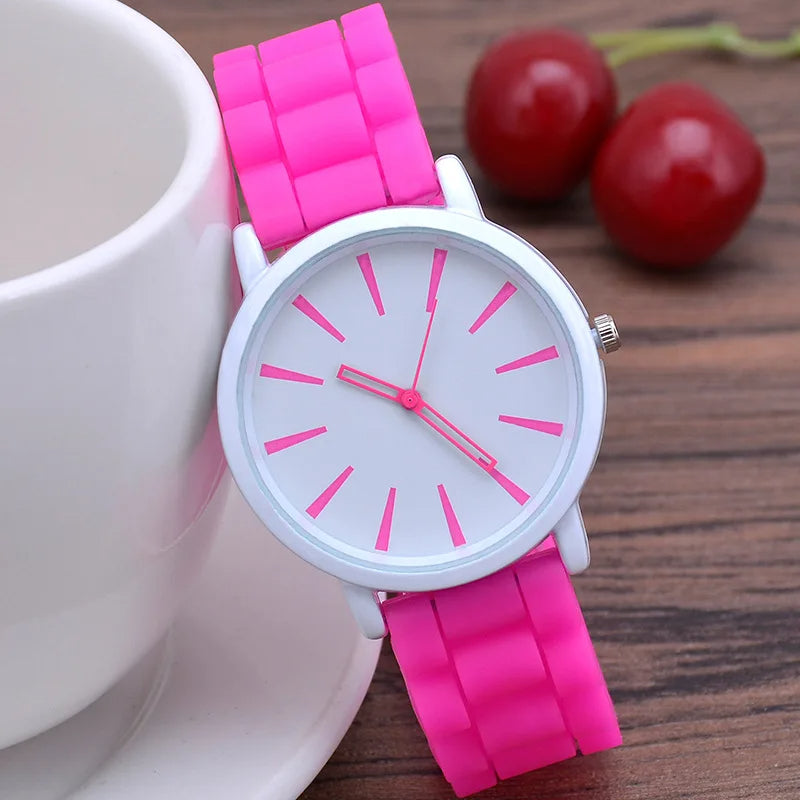 Dialvex - Armbanduhr mit minimalistischem Zifferblatt und Silikonarmband
