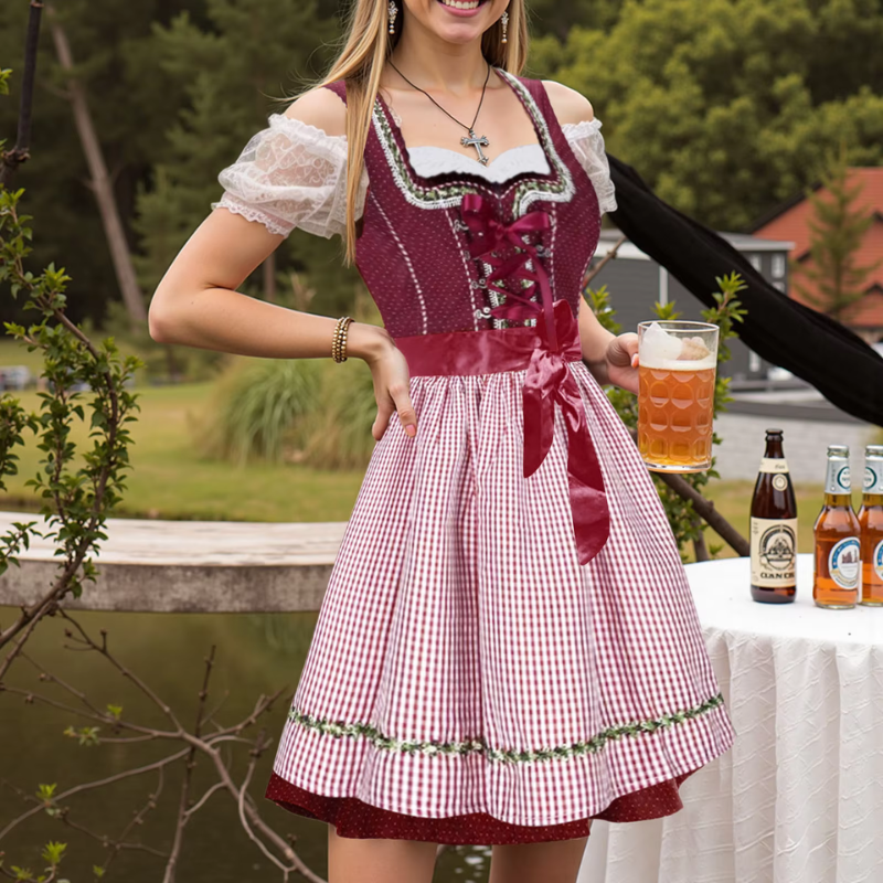 Damen-Dirndl mit besticktem Mieder