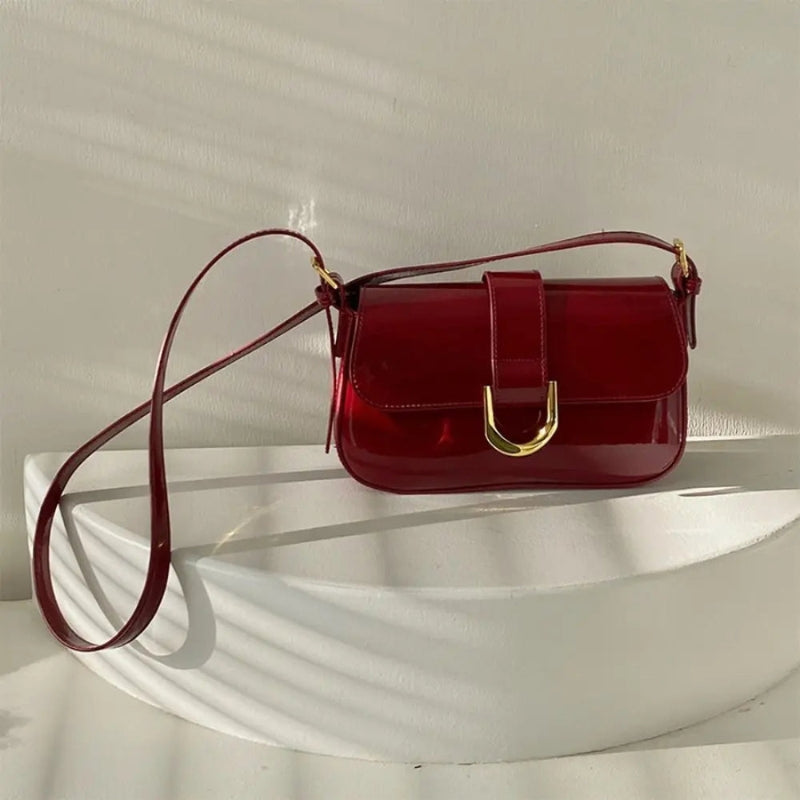 Charlotte – Schultertasche mit Schnallen-Detail und verstellbarem Riemen