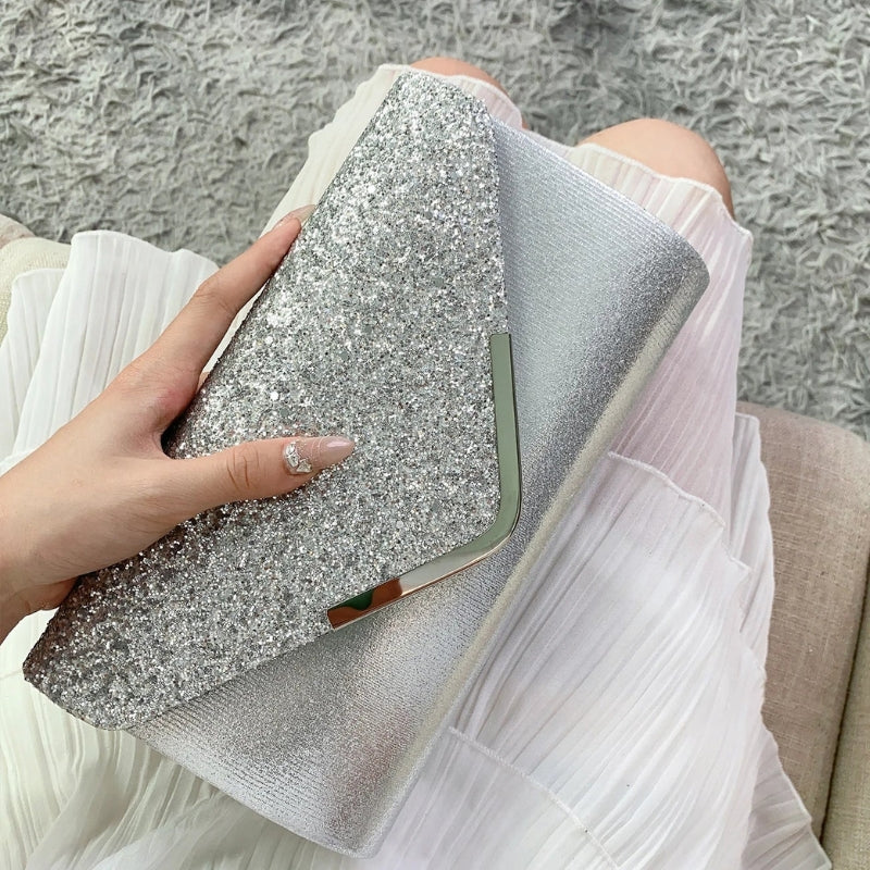 Reya – Umschlagförmige Handtasche mit rechteckigem Design