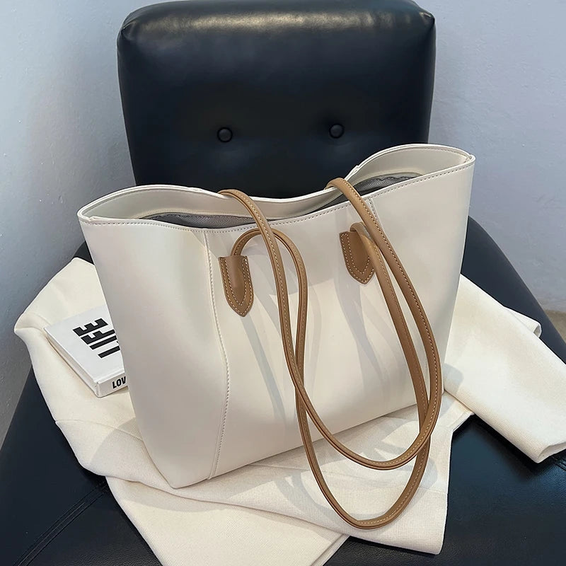 Laura – Schultertasche mit Griffen und innerer Zippertasche