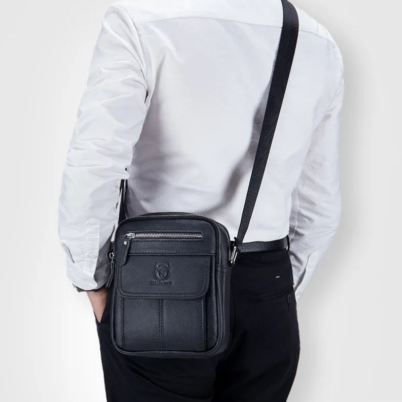 Evander – Schultertasche mit verstellbaren Riemen und mehreren Reißverschlusstaschen