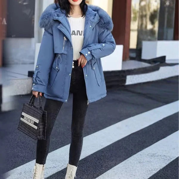 Femke – Steppjacke mit Pelzkragen und Reißverschluss