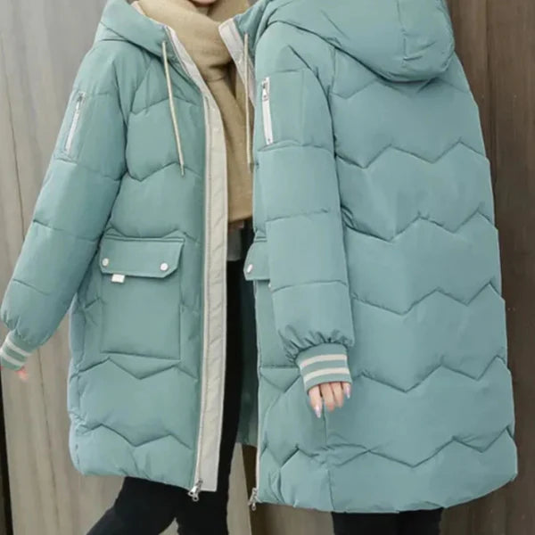 Lieke – Langärmlige Kapuzenjacke mit Taschen und Reißverschluss