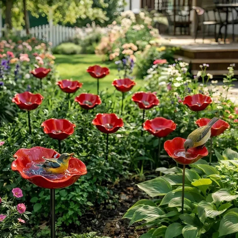 Petalbath - Vogelbad mit Klatschmohn-Design für den Garten