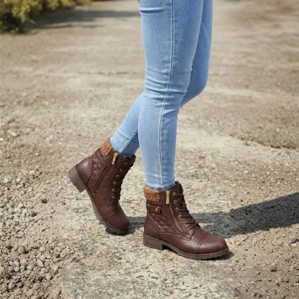 Quilven - Gestepptes Stiefeletten mit Rautenmuster und Schnürung