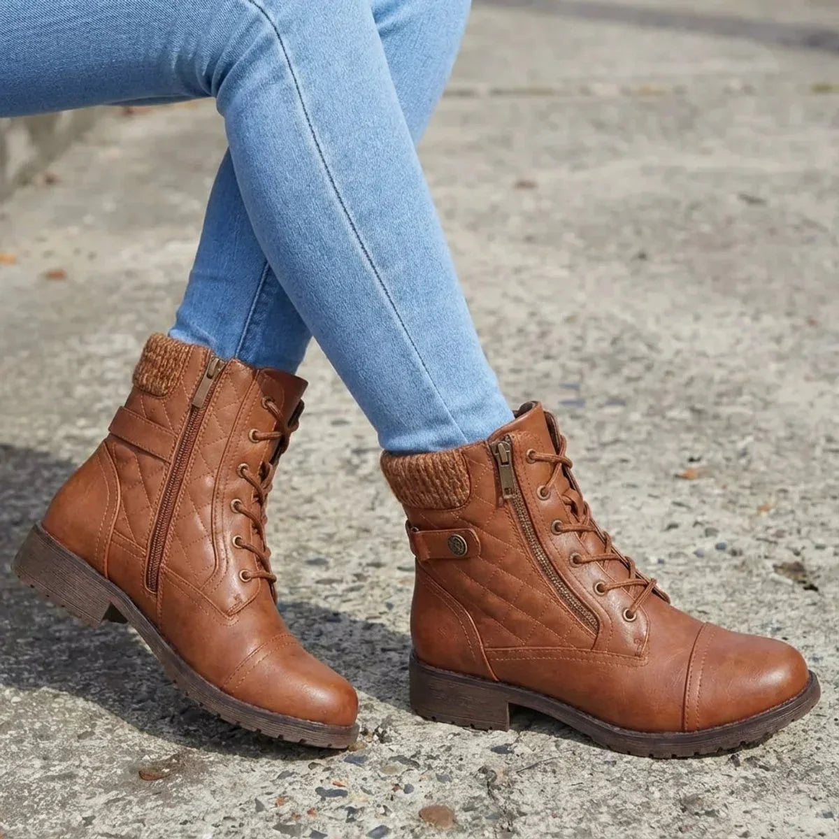 Quilven - Gestepptes Stiefeletten mit Rautenmuster und Schnürung