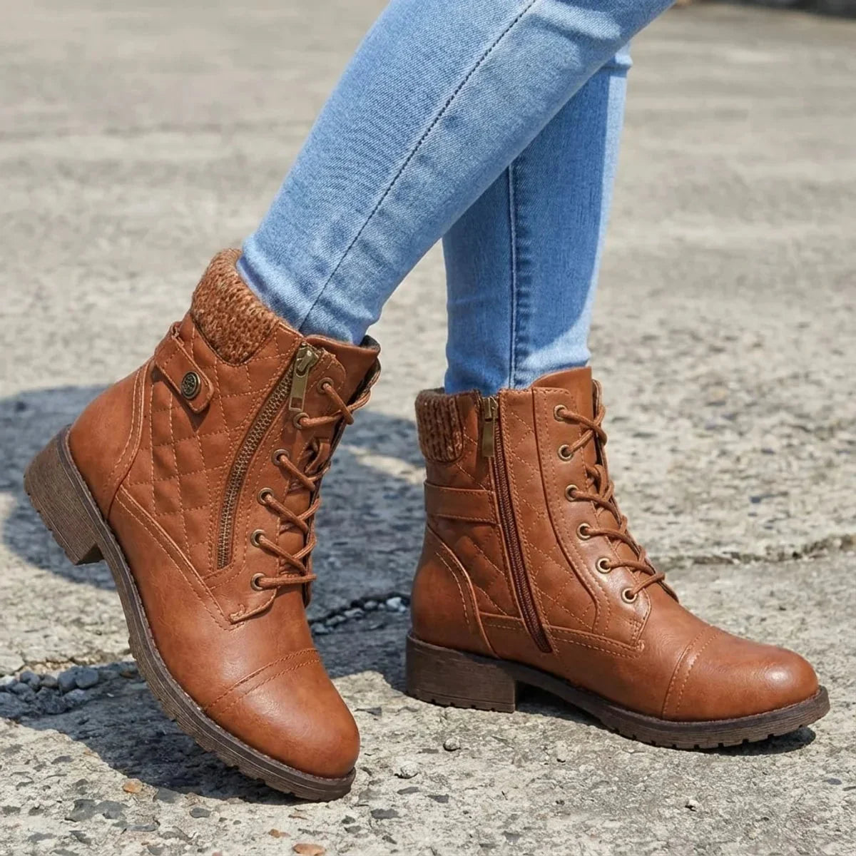Quilven - Gestepptes Stiefeletten mit Rautenmuster und Schnürung