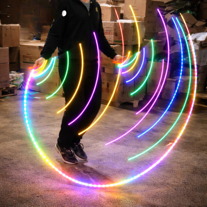 Leuchtendes Springseil für Kinder | Leuchtender Bewegungseffekt | Verstellbares Design | GlowRope