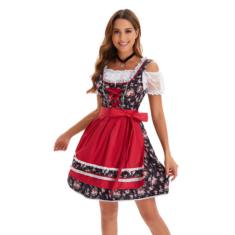Kurzes Damen-Dirndl mit Spitzenbluse