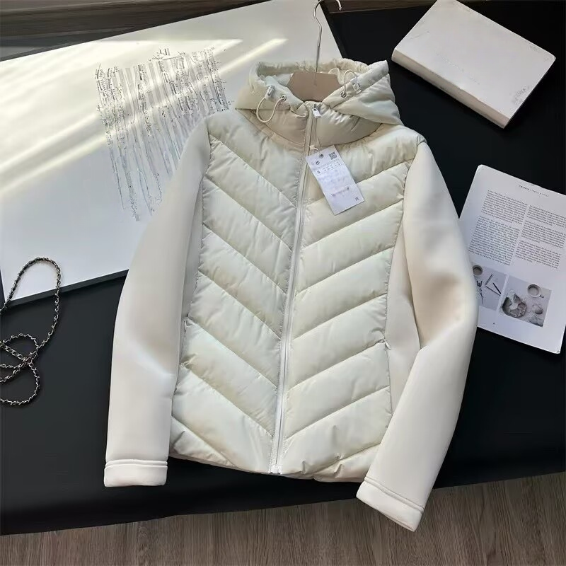 Puffora - Wattierte Jacke mit Chevron-Muster und fester Kapuze