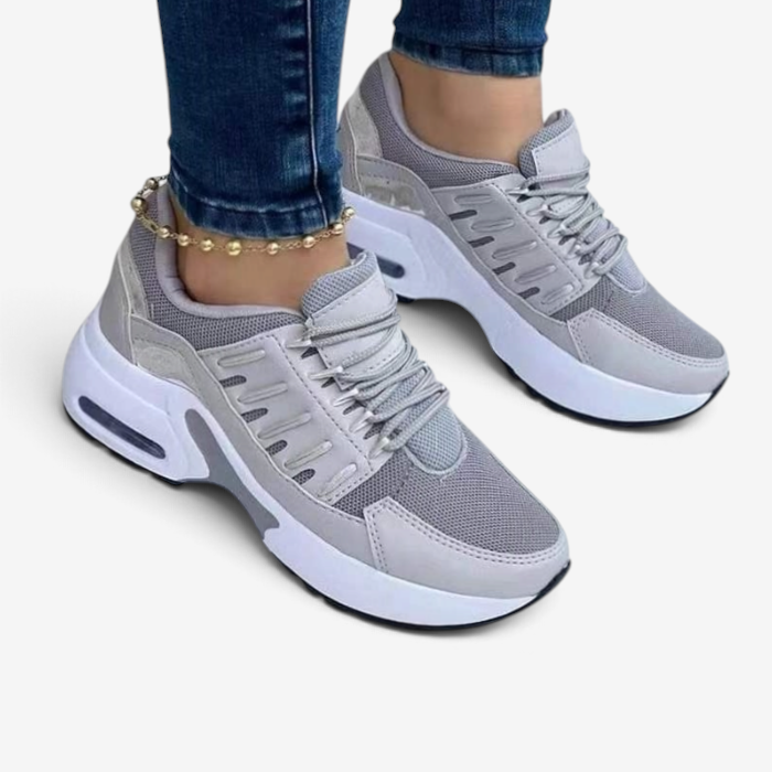 StrideLoop - Schnürsneaker mit runder Zehenpartie und flexibler Sohle